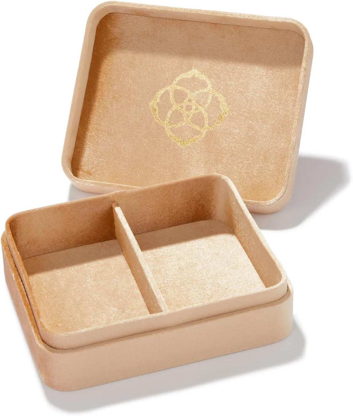 imageKendra Scott Mattie Large Case in Champagne Velvet
